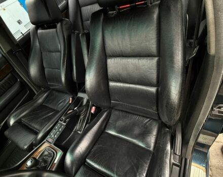 Синій БМВ 5 Серія, об'ємом двигуна 2.5 л та пробігом 300 тис. км за 2500 $, фото 6 на Automoto.ua