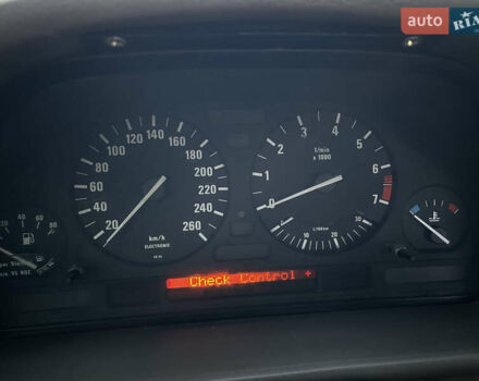 Синий БМВ 5 Серия, объемом двигателя 1.8 л и пробегом 377 тыс. км за 1350 $, фото 14 на Automoto.ua