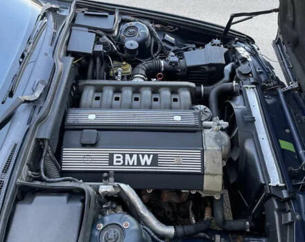Синій БМВ 5 Серія, об'ємом двигуна 2.3 л та пробігом 295 тис. км за 5000 $, фото 11 на Automoto.ua