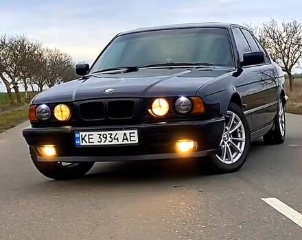 Синій БМВ 5 Серія, об'ємом двигуна 2 л та пробігом 360 тис. км за 2400 $, фото 9 на Automoto.ua