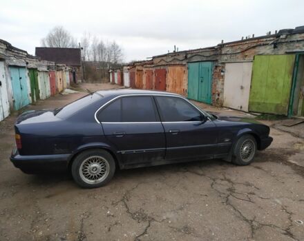 Синий БМВ 5 Серия, объемом двигателя 2 л и пробегом 427 тыс. км за 1899 $, фото 3 на Automoto.ua