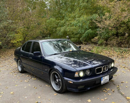 Синій БМВ 5 Серія, об'ємом двигуна 3 л та пробігом 350 тис. км за 5500 $, фото 1 на Automoto.ua