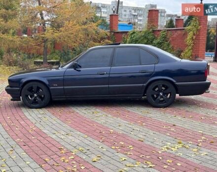 Синий БМВ 5 Серия, объемом двигателя 2 л и пробегом 420 тыс. км за 3500 $, фото 3 на Automoto.ua