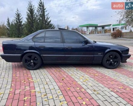 Синий БМВ 5 Серия, объемом двигателя 2 л и пробегом 420 тыс. км за 3500 $, фото 4 на Automoto.ua