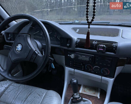 Синий БМВ 5 Серия, объемом двигателя 2 л и пробегом 362 тыс. км за 4100 $, фото 11 на Automoto.ua