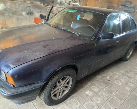 Синий БМВ 5 Серия, объемом двигателя 2 л и пробегом 500 тыс. км за 1200 $, фото 3 на Automoto.ua