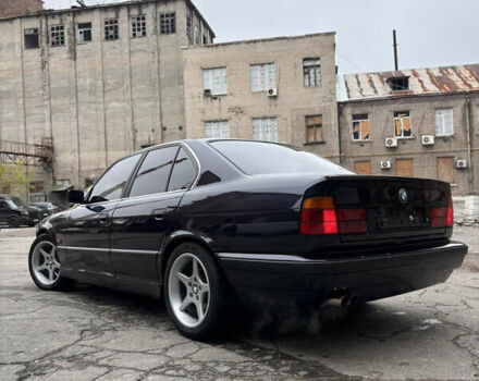 Синий БМВ 5 Серия, объемом двигателя 2 л и пробегом 500 тыс. км за 3750 $, фото 10 на Automoto.ua