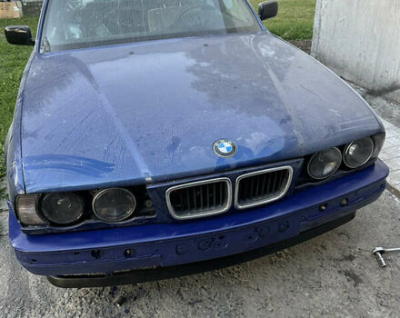 Синий БМВ 5 Серия, объемом двигателя 3 л и пробегом 307 тыс. км за 3000 $, фото 3 на Automoto.ua