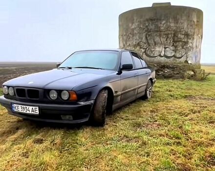 Синій БМВ 5 Серія, об'ємом двигуна 2 л та пробігом 360 тис. км за 2400 $, фото 1 на Automoto.ua