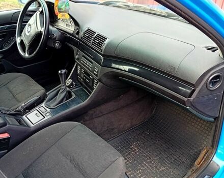 Синий БМВ 5 Серия, объемом двигателя 2 л и пробегом 280 тыс. км за 4000 $, фото 1 на Automoto.ua