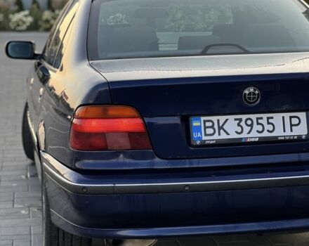 Синий БМВ 5 Серия, объемом двигателя 2.8 л и пробегом 360 тыс. км за 4500 $, фото 5 на Automoto.ua