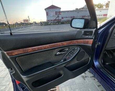 Синий БМВ 5 Серия, объемом двигателя 2.8 л и пробегом 360 тыс. км за 4500 $, фото 11 на Automoto.ua