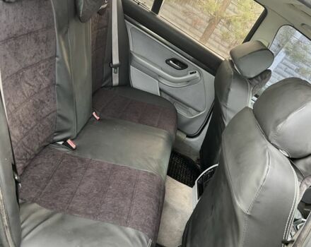 Синий БМВ 5 Серия, объемом двигателя 2.8 л и пробегом 300 тыс. км за 2900 $, фото 5 на Automoto.ua