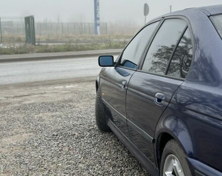 Синій БМВ 5 Серія, об'ємом двигуна 2 л та пробігом 3 тис. км за 3999 $, фото 4 на Automoto.ua