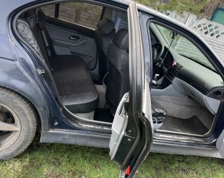 Синий БМВ 5 Серия, объемом двигателя 2.8 л и пробегом 300 тыс. км за 2900 $, фото 11 на Automoto.ua