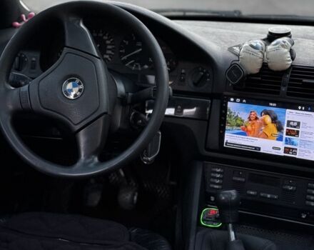 Синій БМВ 5 Серія, об'ємом двигуна 2 л та пробігом 3 тис. км за 3999 $, фото 9 на Automoto.ua