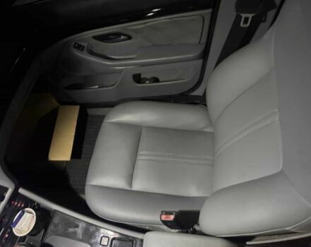 Синий БМВ 5 Серия, объемом двигателя 4.4 л и пробегом 380 тыс. км за 4444 $, фото 9 на Automoto.ua