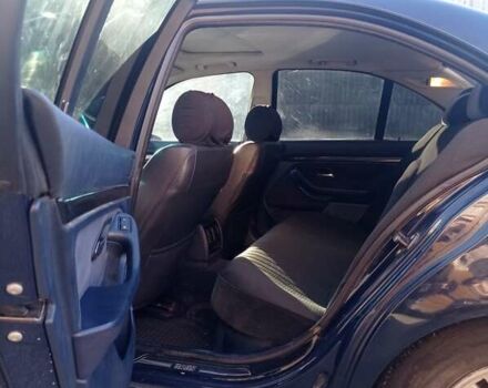 Синій БМВ 5 Серія, об'ємом двигуна 2.8 л та пробігом 350 тис. км за 3750 $, фото 17 на Automoto.ua