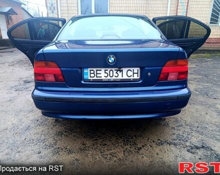 Синий БМВ 5 Серия, объемом двигателя 2.5 л и пробегом 370 тыс. км за 4999 $, фото 1 на Automoto.ua