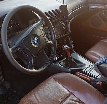 Синий БМВ 5 Серия, объемом двигателя 2.49 л и пробегом 360 тыс. км за 4000 $, фото 4 на Automoto.ua