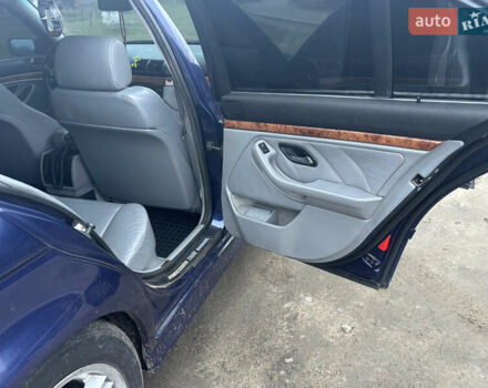 Синій БМВ 5 Серія, об'ємом двигуна 2.8 л та пробігом 347 тис. км за 4600 $, фото 9 на Automoto.ua