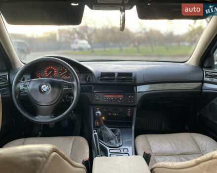 Синий БМВ 5 Серия, объемом двигателя 2 л и пробегом 300 тыс. км за 2999 $, фото 11 на Automoto.ua