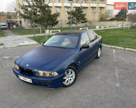 Синий БМВ 5 Серия, объемом двигателя 2 л и пробегом 300 тыс. км за 2999 $, фото 1 на Automoto.ua