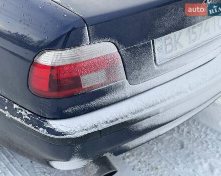 Синий БМВ 5 Серия, объемом двигателя 2.5 л и пробегом 388 тыс. км за 2800 $, фото 5 на Automoto.ua