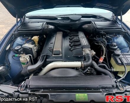 Синий БМВ 5 Серия, объемом двигателя 2.5 л и пробегом 370 тыс. км за 4999 $, фото 7 на Automoto.ua