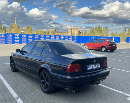 Синій БМВ 5 Серія, об'ємом двигуна 2.5 л та пробігом 350 тис. км за 3999 $, фото 5 на Automoto.ua
