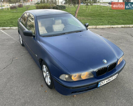 Синий БМВ 5 Серия, объемом двигателя 2 л и пробегом 300 тыс. км за 2999 $, фото 5 на Automoto.ua