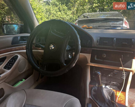 Синий БМВ 5 Серия, объемом двигателя 2.5 л и пробегом 400 тыс. км за 4000 $, фото 8 на Automoto.ua