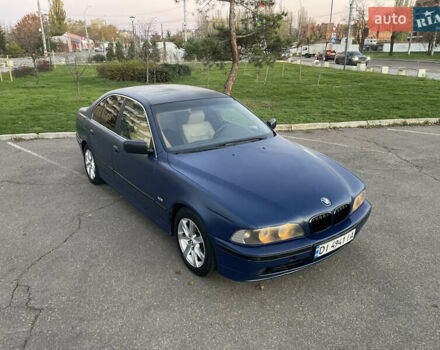 Синий БМВ 5 Серия, объемом двигателя 2 л и пробегом 300 тыс. км за 2999 $, фото 9 на Automoto.ua