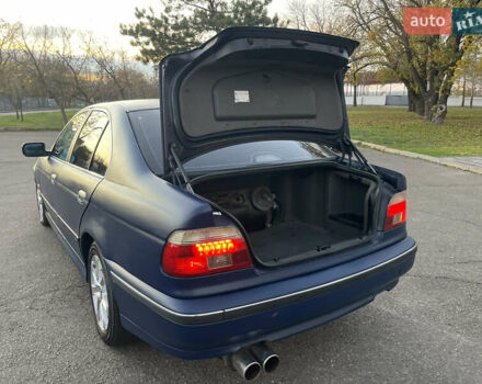 Синий БМВ 5 Серия, объемом двигателя 2 л и пробегом 300 тыс. км за 2999 $, фото 17 на Automoto.ua