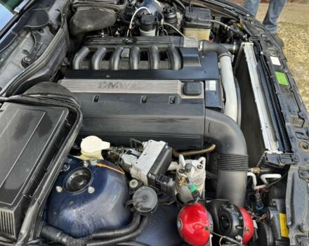 Синий БМВ 5 Серия, объемом двигателя 2.5 л и пробегом 320 тыс. км за 3550 $, фото 4 на Automoto.ua