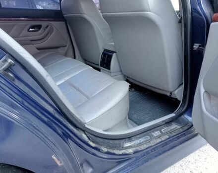 Синій БМВ 5 Серія, об'ємом двигуна 2.8 л та пробігом 400 тис. км за 5000 $, фото 9 на Automoto.ua