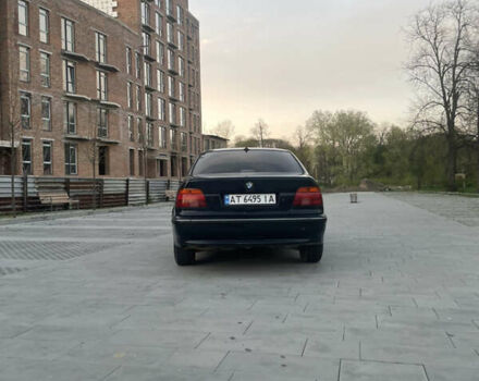 Синий БМВ 5 Серия, объемом двигателя 2 л и пробегом 254 тыс. км за 3990 $, фото 2 на Automoto.ua