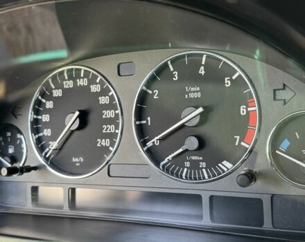 Синий БМВ 5 Серия, объемом двигателя 3.5 л и пробегом 270 тыс. км за 5200 $, фото 5 на Automoto.ua