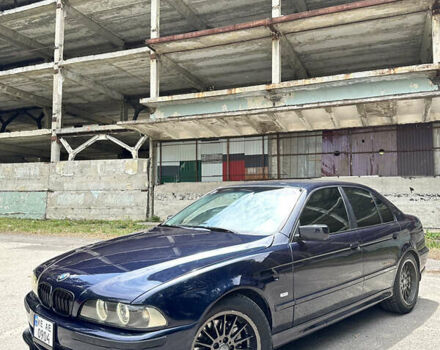Синий БМВ 5 Серия, объемом двигателя 3.5 л и пробегом 299 тыс. км за 4700 $, фото 2 на Automoto.ua