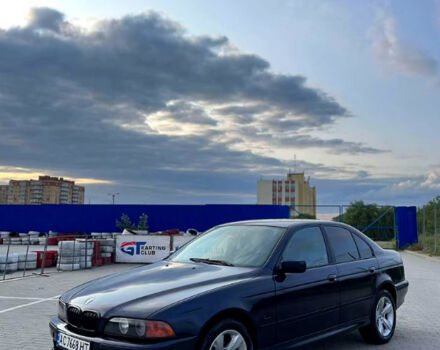 Синий БМВ 5 Серия, объемом двигателя 2.5 л и пробегом 375 тыс. км за 2500 $, фото 2 на Automoto.ua