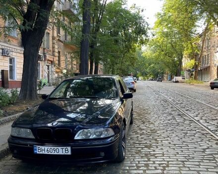 Синий БМВ 5 Серия, объемом двигателя 2 л и пробегом 357 тыс. км за 4500 $, фото 3 на Automoto.ua