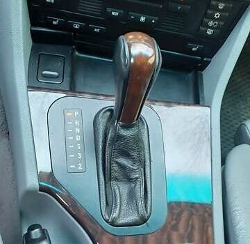 Синий БМВ 5 Серия, объемом двигателя 2.5 л и пробегом 200 тыс. км за 4999 $, фото 8 на Automoto.ua