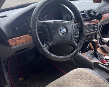 Синий БМВ 5 Серия, объемом двигателя 2.9 л и пробегом 326 тыс. км за 3700 $, фото 6 на Automoto.ua