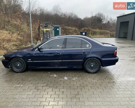 Синий БМВ 5 Серия, объемом двигателя 3 л и пробегом 468 тыс. км за 7000 $, фото 2 на Automoto.ua