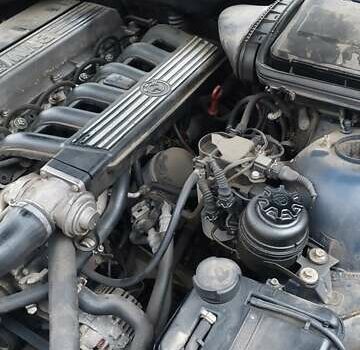 Синий БМВ 5 Серия, объемом двигателя 2.5 л и пробегом 200 тыс. км за 4999 $, фото 3 на Automoto.ua