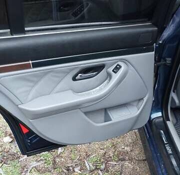 Синий БМВ 5 Серия, объемом двигателя 2.5 л и пробегом 200 тыс. км за 4999 $, фото 11 на Automoto.ua