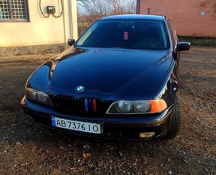 Синій БМВ 5 Серія, об'ємом двигуна 2 л та пробігом 250 тис. км за 3500 $, фото 1 на Automoto.ua