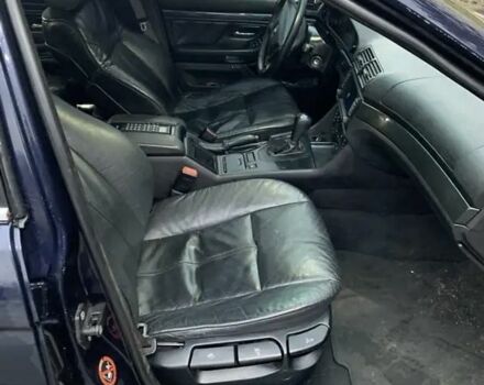 Синий БМВ 5 Серия, объемом двигателя 2.5 л и пробегом 337 тыс. км за 3000 $, фото 6 на Automoto.ua