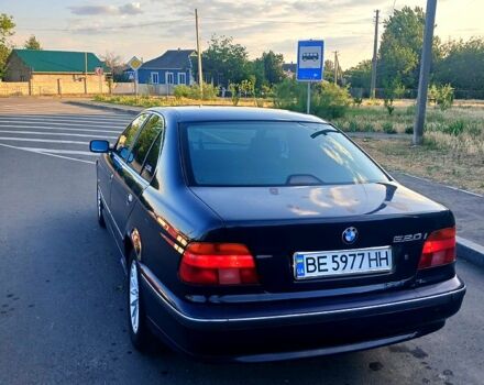 Синій БМВ 5 Серія, об'ємом двигуна 2 л та пробігом 437 тис. км за 3500 $, фото 4 на Automoto.ua