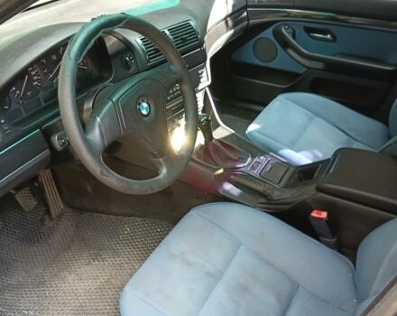 Синий БМВ 5 Серия, объемом двигателя 2 л и пробегом 370 тыс. км за 2700 $, фото 2 на Automoto.ua